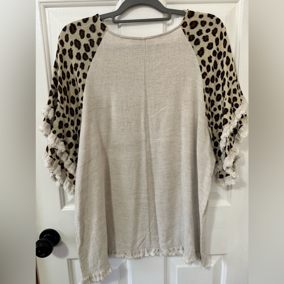 Umgee Top - Picture 2 of 3